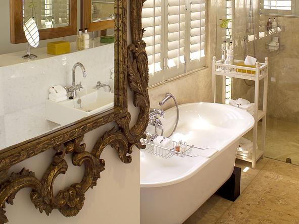 Birkenhead Villa - Bathroom